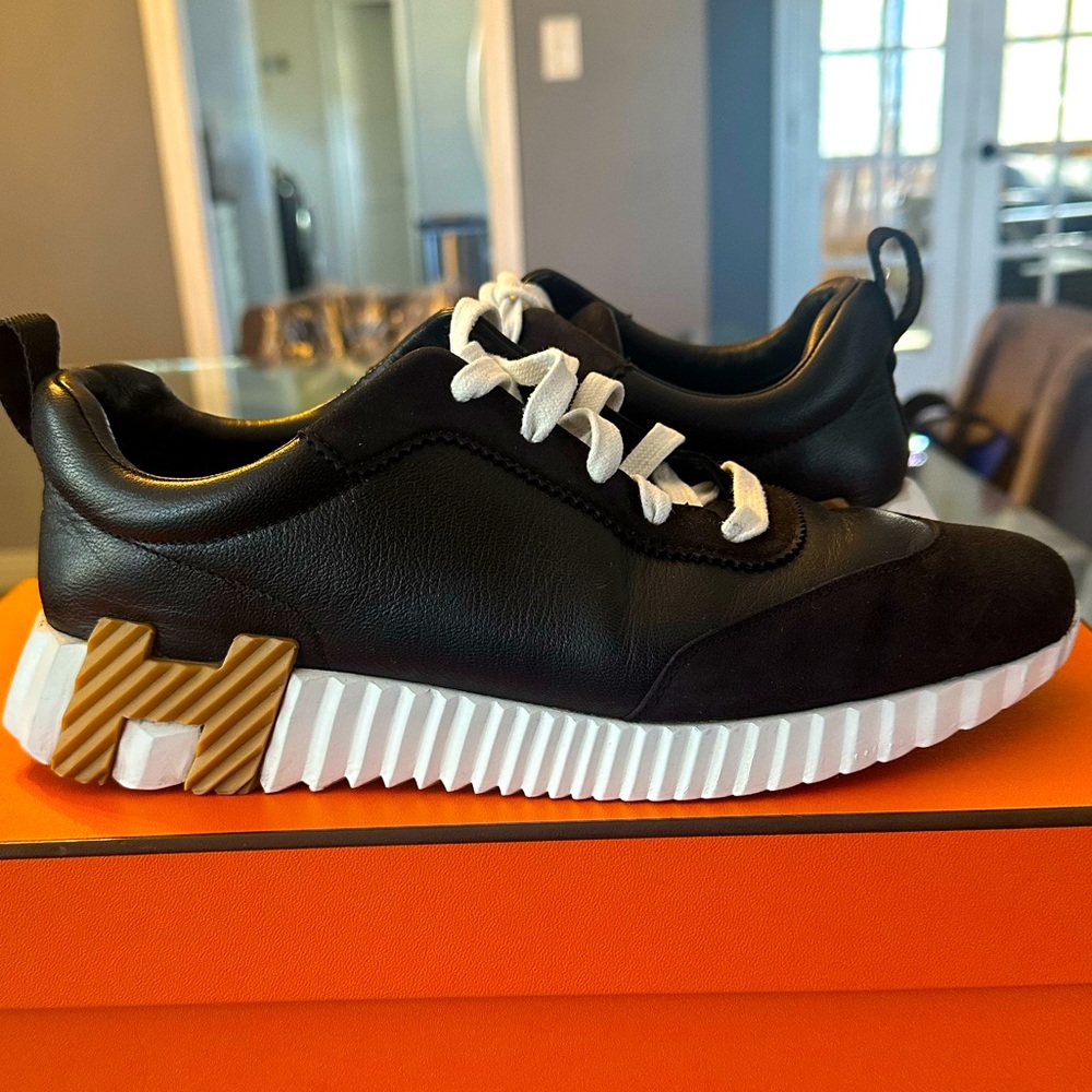 Hermes Bouncing Sneaker in black leather/suede